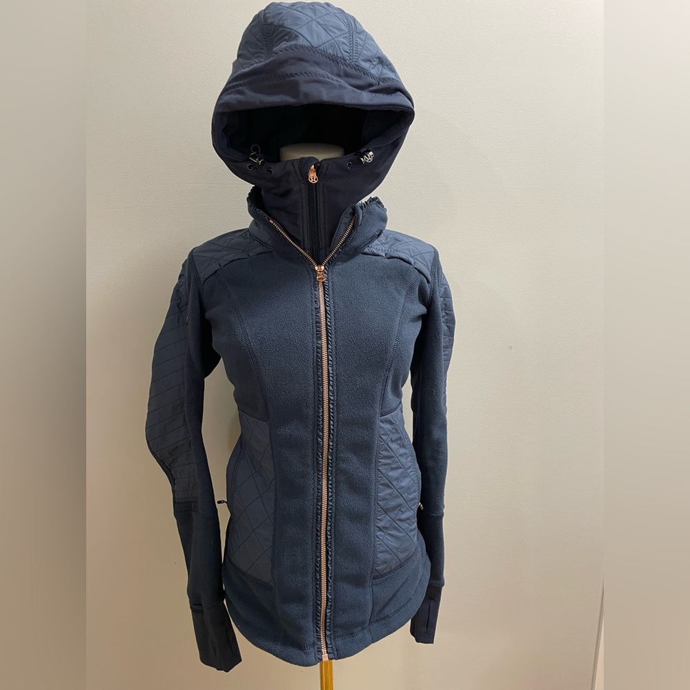 Women's Navy Hooded Quilted Fleece Jacket - Picture 4 of 12